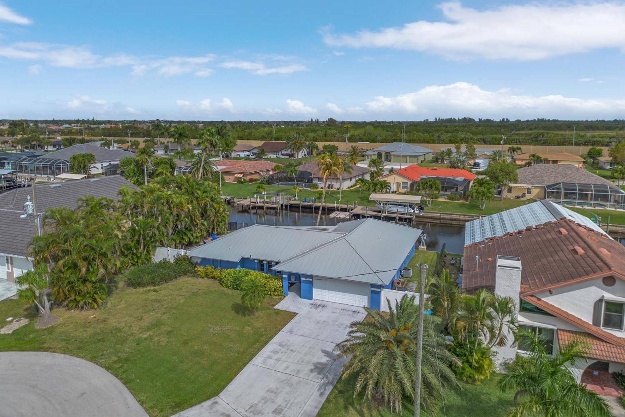 Canal-Front Oasis With Dock And Kayaks In Cape Coral! Extérieur photo