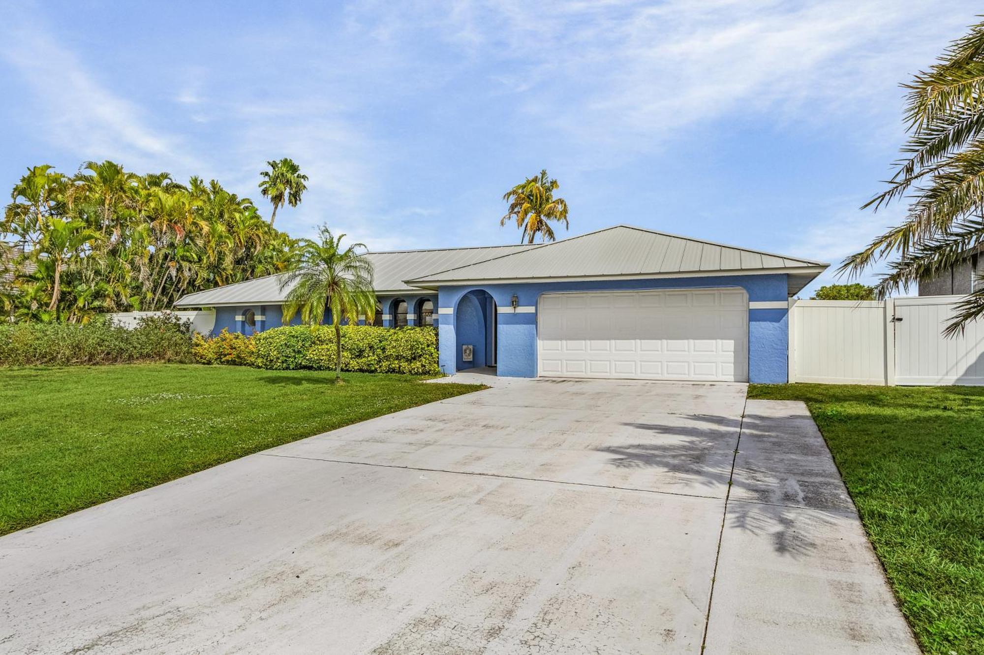 Canal-Front Oasis With Dock And Kayaks In Cape Coral! Extérieur photo